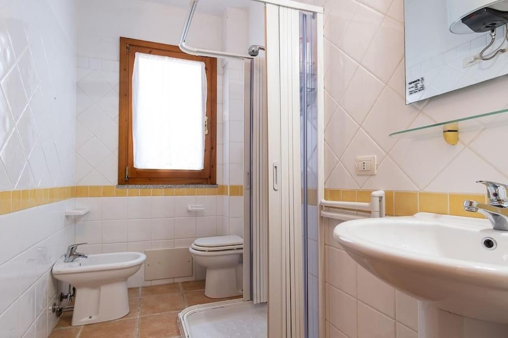 Апартаменты Luisa Sunny House Санта-Мария-Наварезе Экстерьер фото