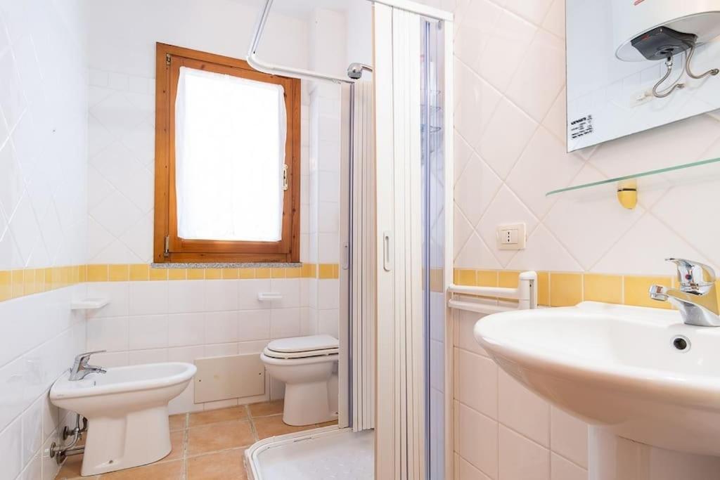 Апартаменты Luisa Sunny House Санта-Мария-Наварезе Экстерьер фото